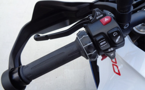 BMW F900XR PREMIUM  LINE 2025 0R01