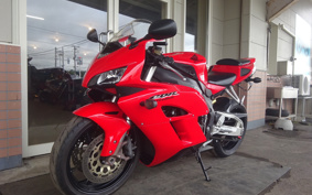 HONDA CBR1000RR 2004 SC57