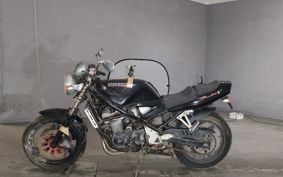 SUZUKI BANDIT400-1 GK75A