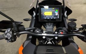 KTM 1290 SUPER ADVENTURE S 2025 V7940