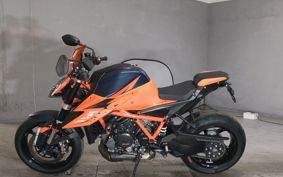 KTM 1290 SUPER  DUKE R 2021 V3940