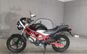 HONDA VTR 250 MC33
