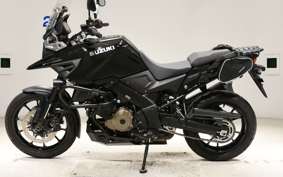 SUZUKI Vｽﾄﾛｰﾑ1050XT 2022 EF11M