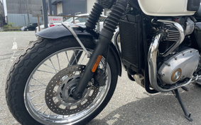 TRIUMPH BONNEVILLE T100 2016 DAD70G