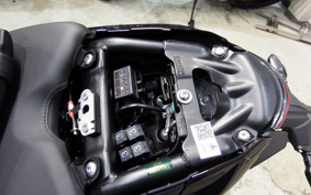 TRIUMPH DAYTONA 660 2024 LGL23U