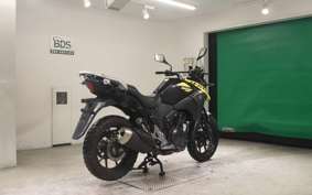 SUZUKI Vｽﾄﾛｰﾑ250A