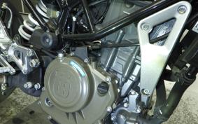 HUSQVARNA SVARTPILEN 401 2019