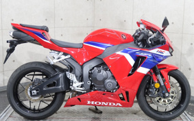 HONDA CBR600RR 2024 PC40
