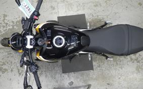 TRIUMPH TRIDENT 660 2025