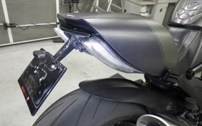 DUCATI DIAVEL Carbon 2017