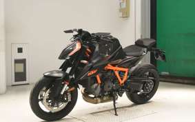 KTM 1290 SUPER DUKE R 2021