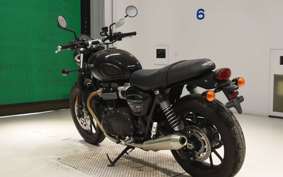 TRIUMPH STREET TWIN 2022