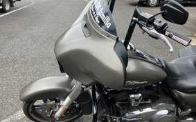 HARLEY HARLEY FLHX1580 2018 KBC