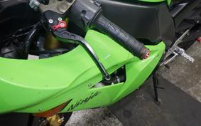 KAWASAKI ZX 10 NINJA R 2005 ZXT00C