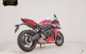 HONDA CBR650R E-Clutch 2025 RH17