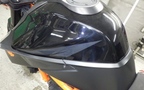 KTM 1290 SUPER DUKE R 2021