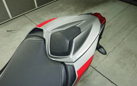 TRIUMPH STREET TRIPLE RS 2019