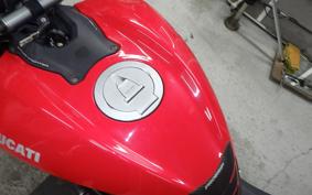 DUCATI STREETFIGHTER S 2010