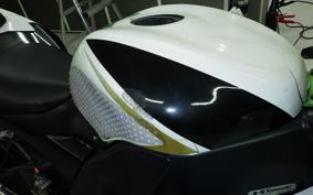 KAWASAKI ZX 10 NINJA R 2004