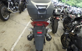 SUZUKI GSR250 2019