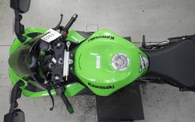 KAWASAKI ZX 10 NINJA R 2010