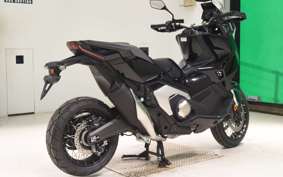 HONDA X-ADV 750 2026 RH21