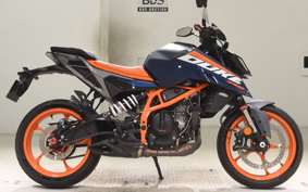 KTM 390 DUKE 2024