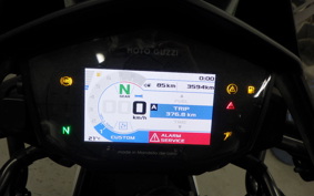 MOTO GUZZI V85 TT 2022