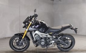 YAMAHA MT-09 RN34J