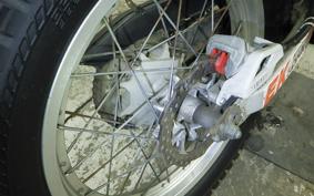 YAMAHA SEROW 225 Gen.3 2001 4JG