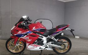 HONDA CBR250RR MC51