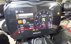 DUCATI DIAVEL V4 2023