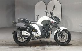 YAMAHA FZ25 RG42