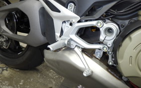 DUCATI STREETFIGHTER V4 S 2025