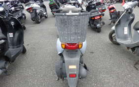SUZUKI LET's 4 Basket CA43A