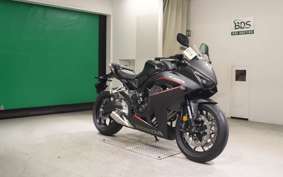 HONDA CBR650R E-Clutch 2018 RH17