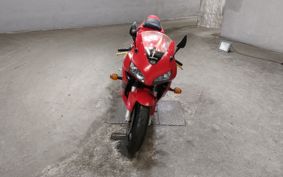 HONDA CBR600RR PC37