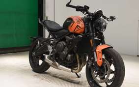 TRIUMPH TRIDENT 660 2023