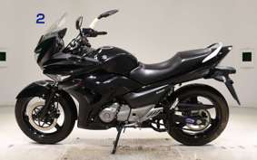 SUZUKI GSR250F 2023