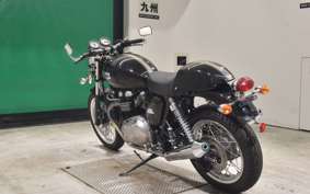 TRIUMPH THRUXTON 900 2010