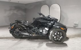 BRP CAN-AM SPIDER F3 ..