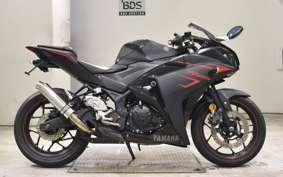 YAMAHA YZF-R25 RG10J