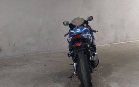 SUZUKI GSX-R750 C4111