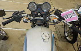 YAMAHA XJ750 E 5G8