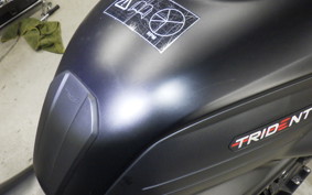 TRIUMPH TRIDENT 660 2022