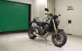 HONDA CB650R E-Clutch 2024 RH17