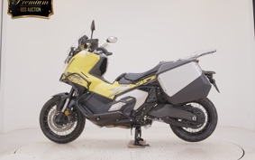 HONDA X-ADV 750 2025 RH21