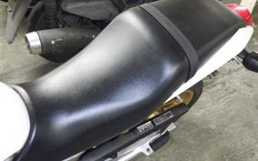 HONDA VTR 250 Gen. 2 MC33