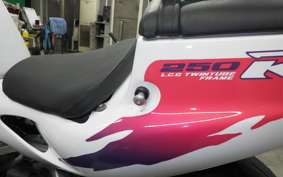 HONDA CBR250RR 2005 MC22