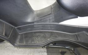 SUZUKI SKYWAVE 200 (Burgman 200)